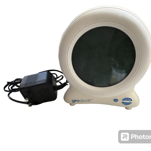 Gro-Clock Sleep Trainer - Picture 3 of 4